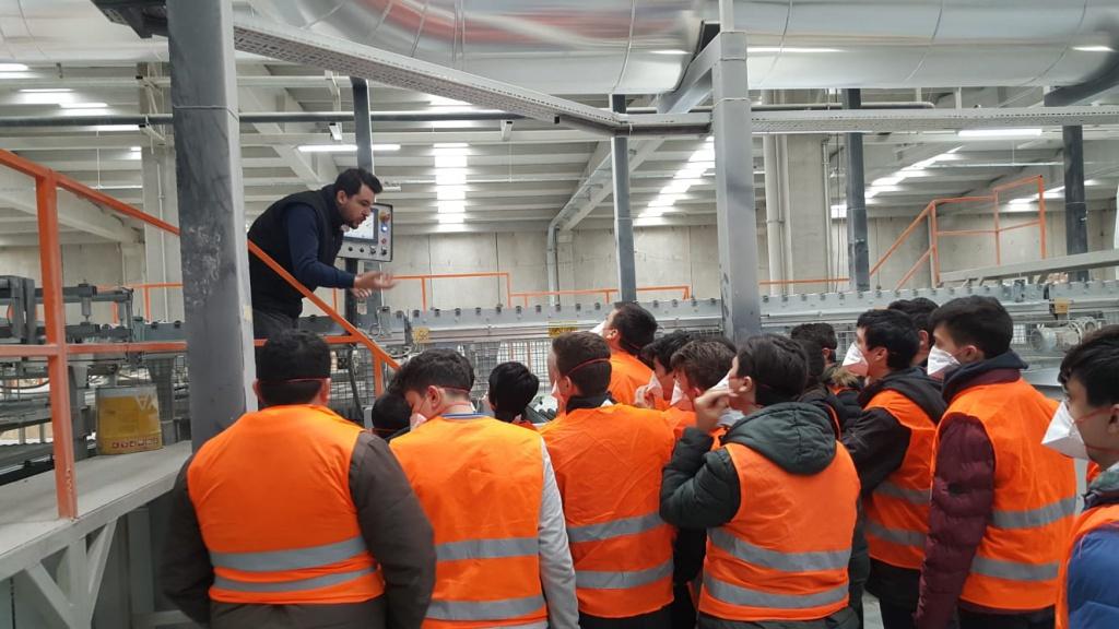 bien seramik fabrikasina teknik gezi duzenledik bilecik mesleki ve teknik anadolu lisesi